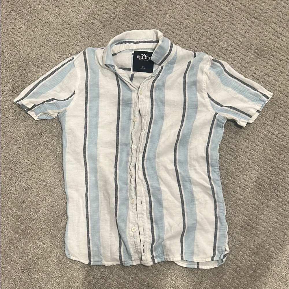 Hollister Men's size small Striped summer button up
